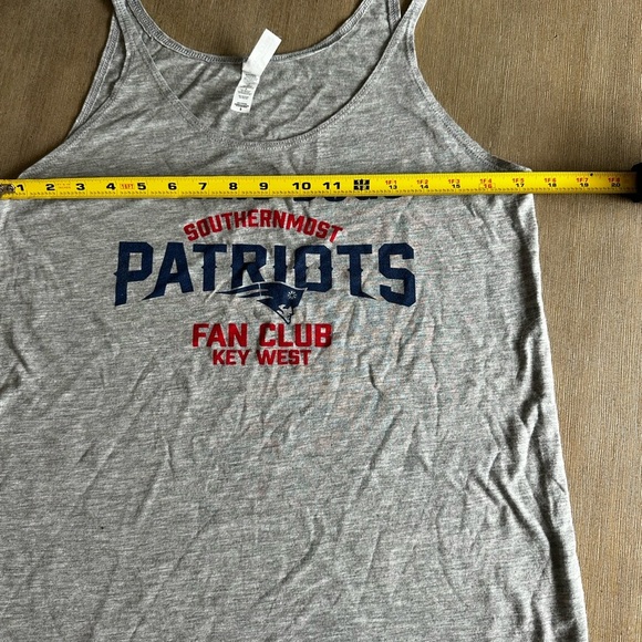 Gray island dogs southernmost Patriots Fan Club Tank Top small key west - Picture 3 of 5